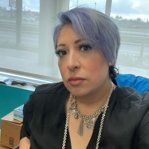 Meet your Posher, Anna